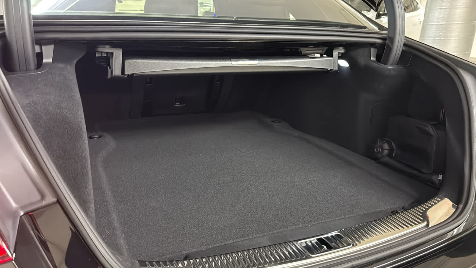 Thumbnail: 2025 Mercedes-Benz S-Class - 31