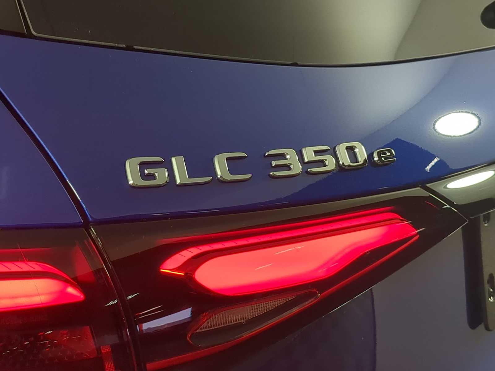 Thumbnail: 2026 Mercedes-Benz GLC - 11