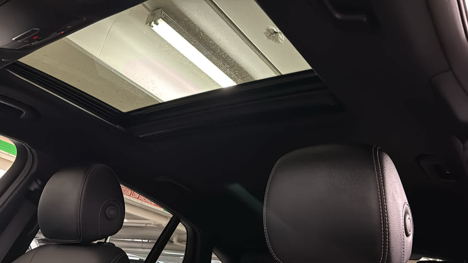 Thumbnail: 2023 Mercedes-Benz GLC - 27