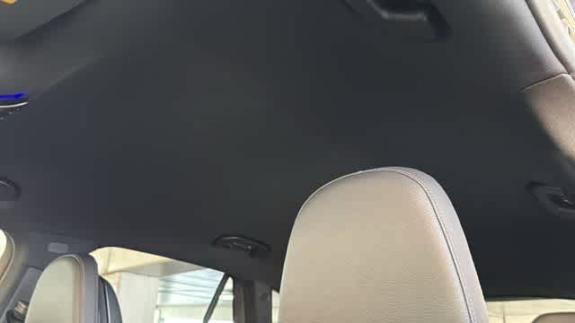 Thumbnail: 2025 Mercedes-Benz GLC - 22