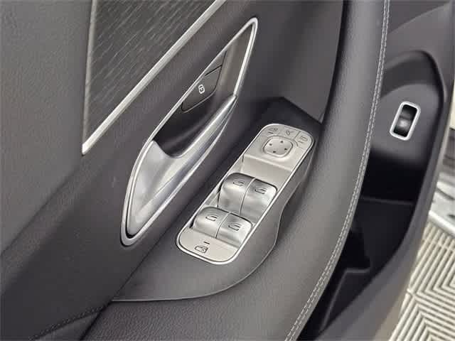 Thumbnail: 2025 Mercedes-Benz GLE - 17