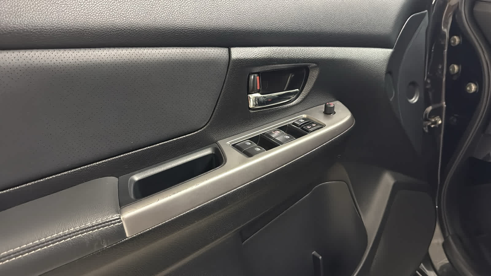 Thumbnail: 2015 Subaru XV Crosstrek - 14