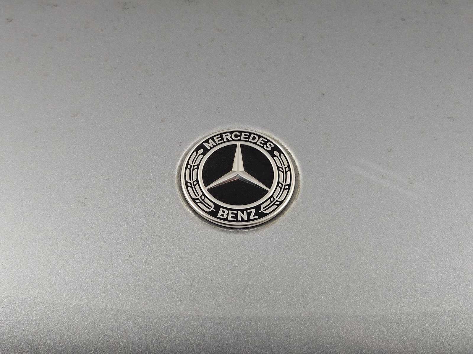 2025 Mercedes-Benz GLC 300 11