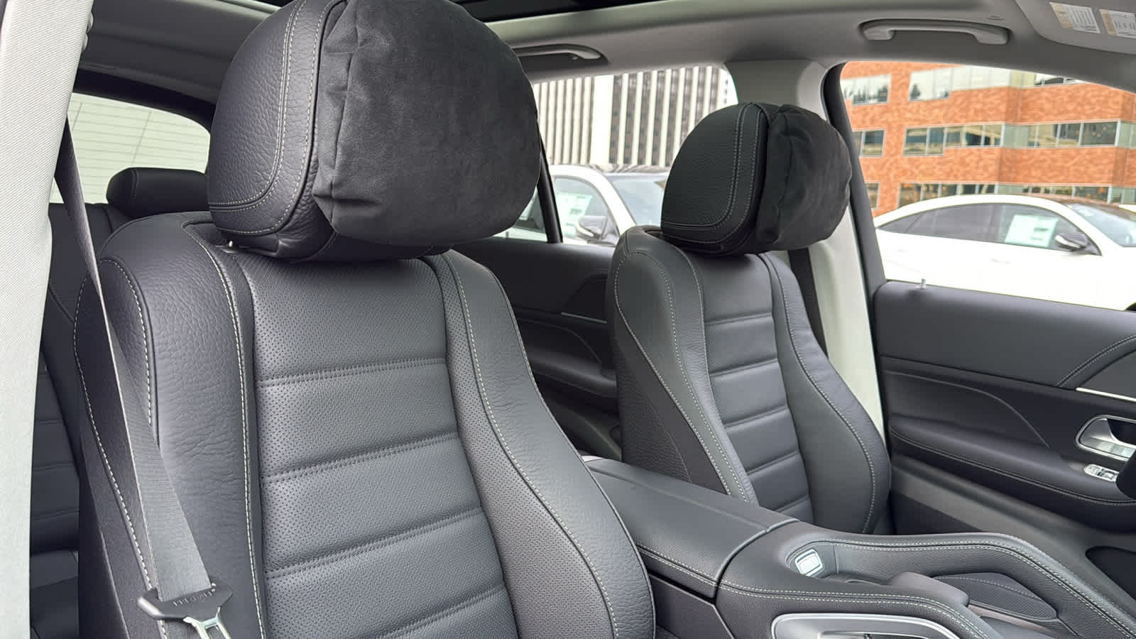 Thumbnail: 2026 Mercedes-Benz GLE - 34