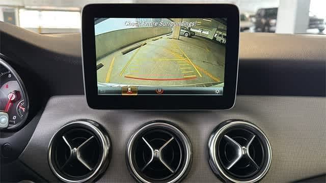 Thumbnail: 2018 Mercedes-Benz GLA - 21