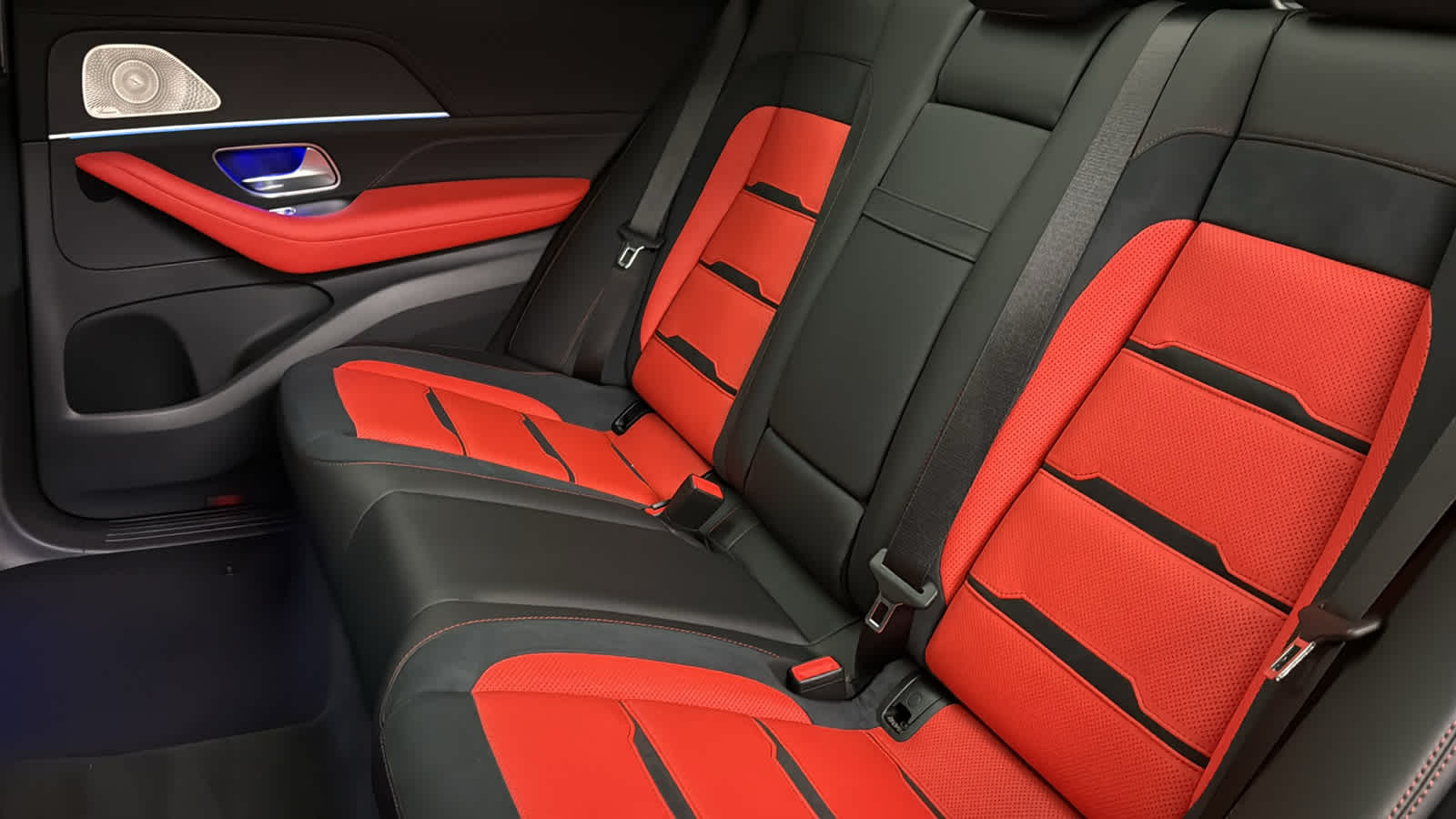 Thumbnail: 2026 Mercedes-Benz GL-Class - 31