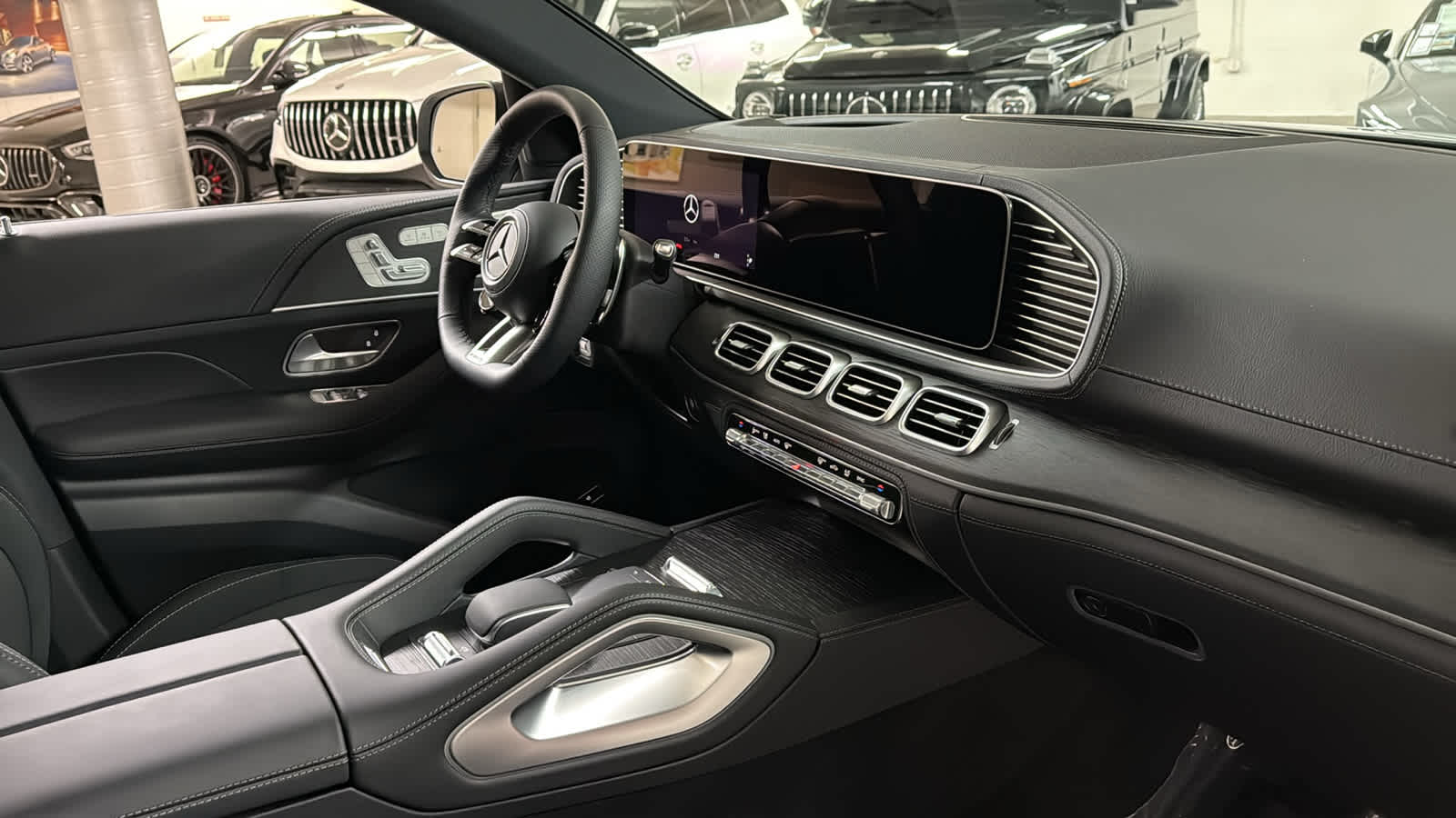 Thumbnail: 2026 Mercedes-Benz GLE - 33