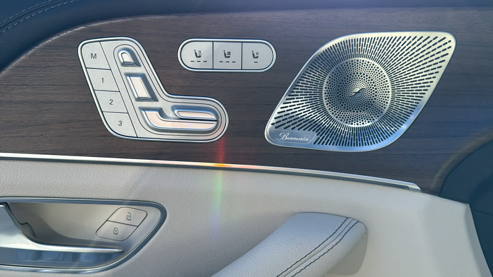 Thumbnail: 2026 Mercedes-Benz GLE - 17