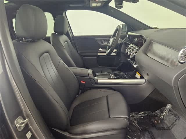 2025 Mercedes-Benz GLA 250 4MATIC 16