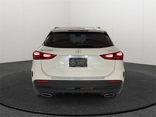 Thumbnail: 2025 Mercedes-Benz GLA - 6