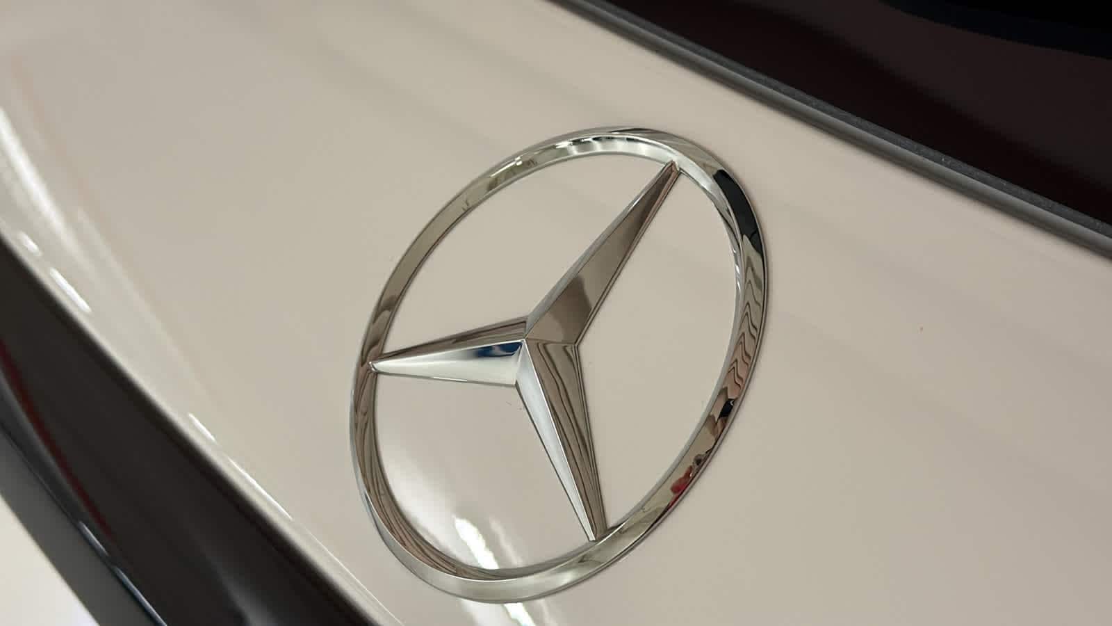 Thumbnail: 2026 Mercedes-Benz GLC - 10