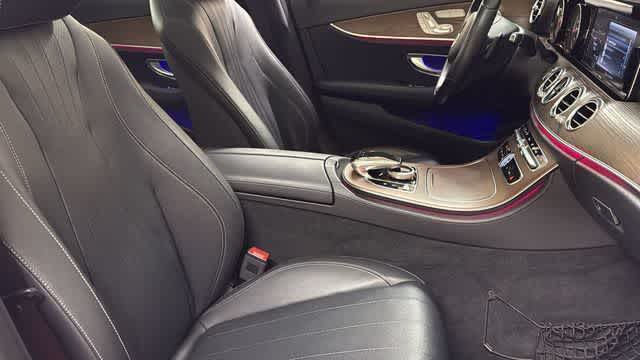 Thumbnail: 2018 Mercedes-Benz E-Class - 35