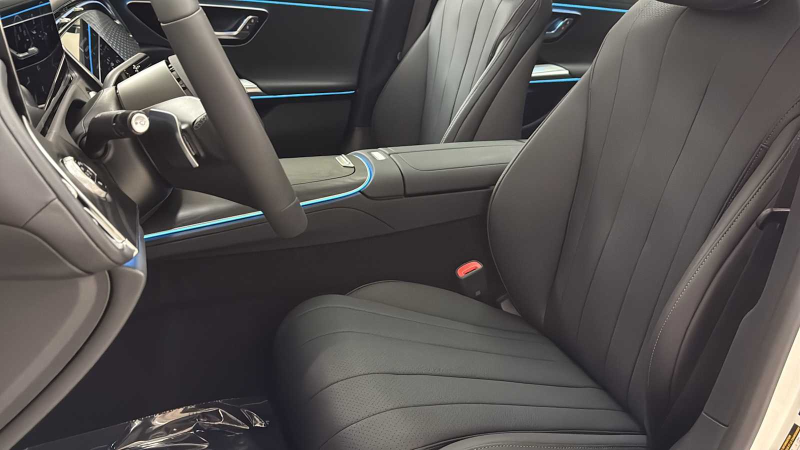 Thumbnail: 2026 Mercedes-Benz E-Class - 26