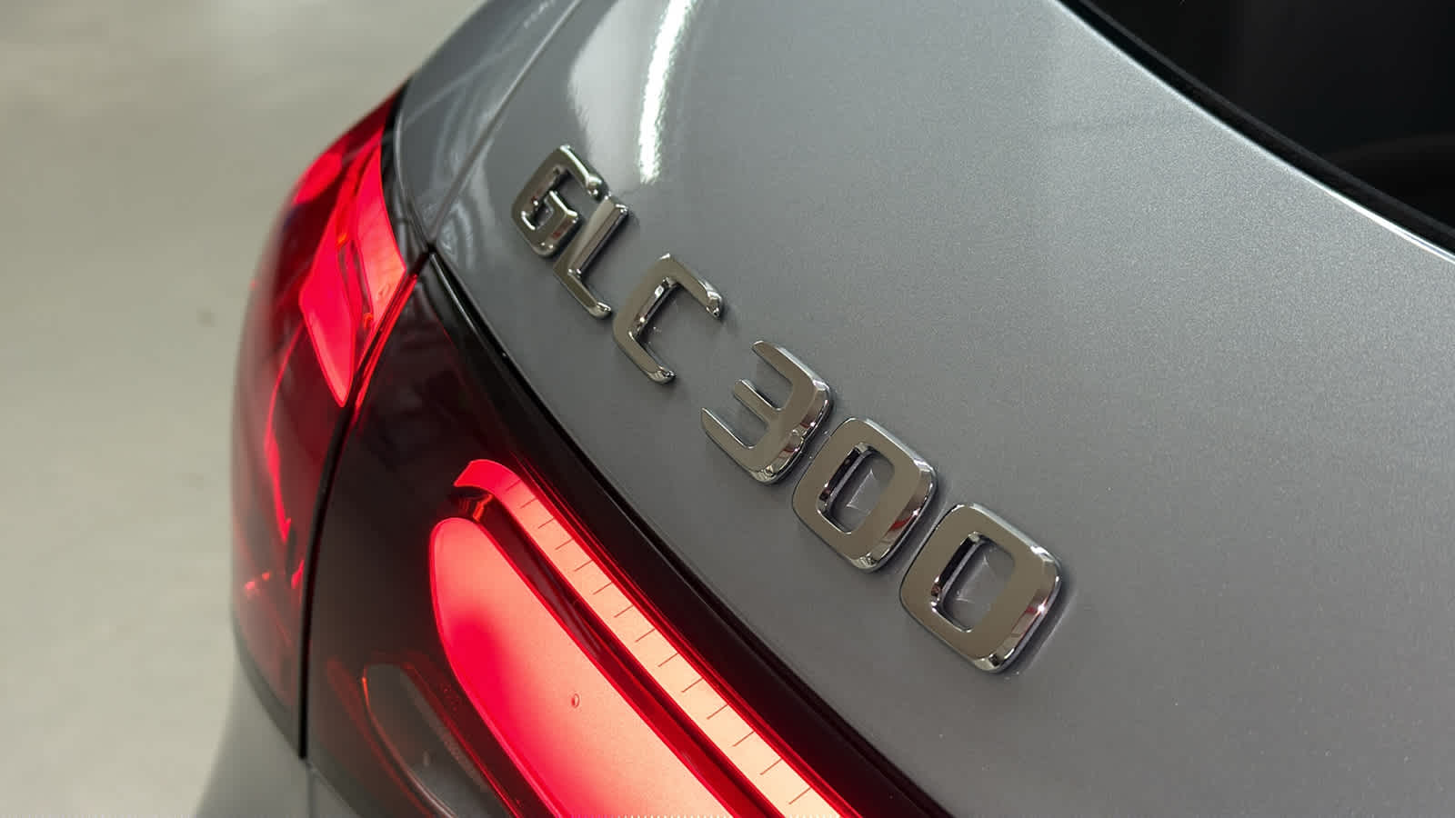 Thumbnail: 2026 Mercedes-Benz GLC - 9