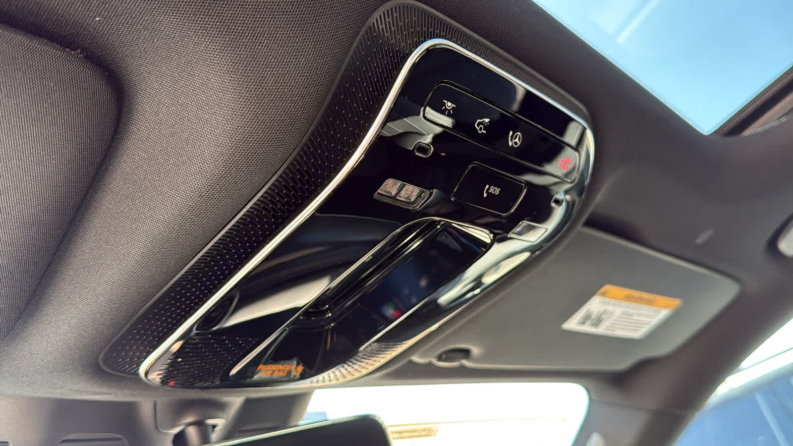 Thumbnail: 2026 Mercedes-Benz GLC - 24