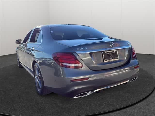 Thumbnail: 2017 Mercedes-Benz E-Class - 6