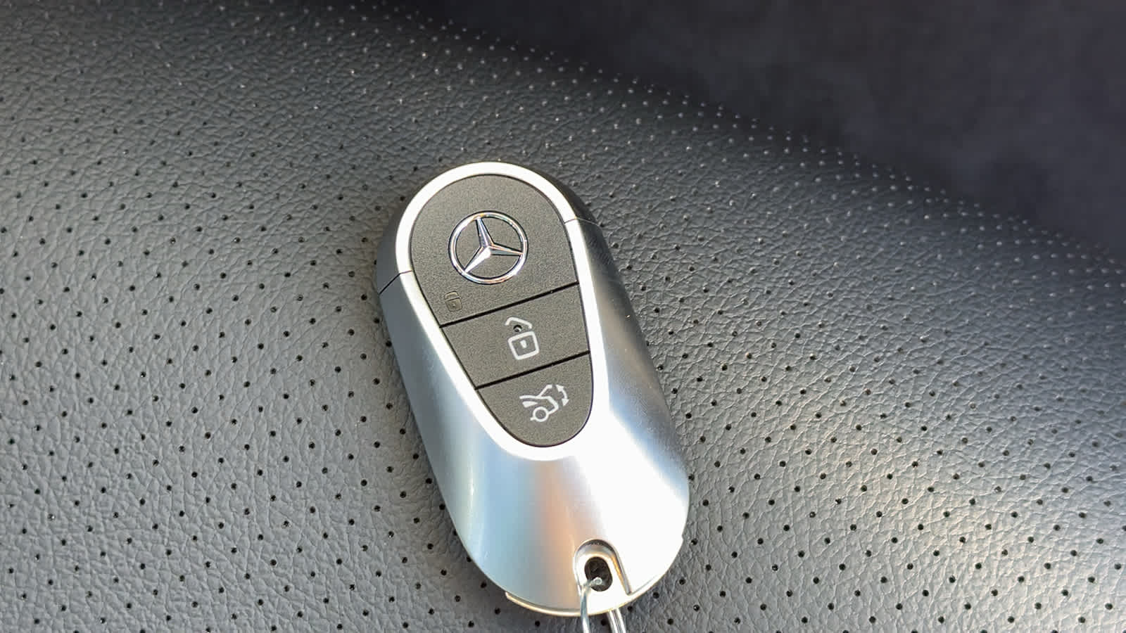 Thumbnail: 2026 Mercedes-Benz GLC - 38