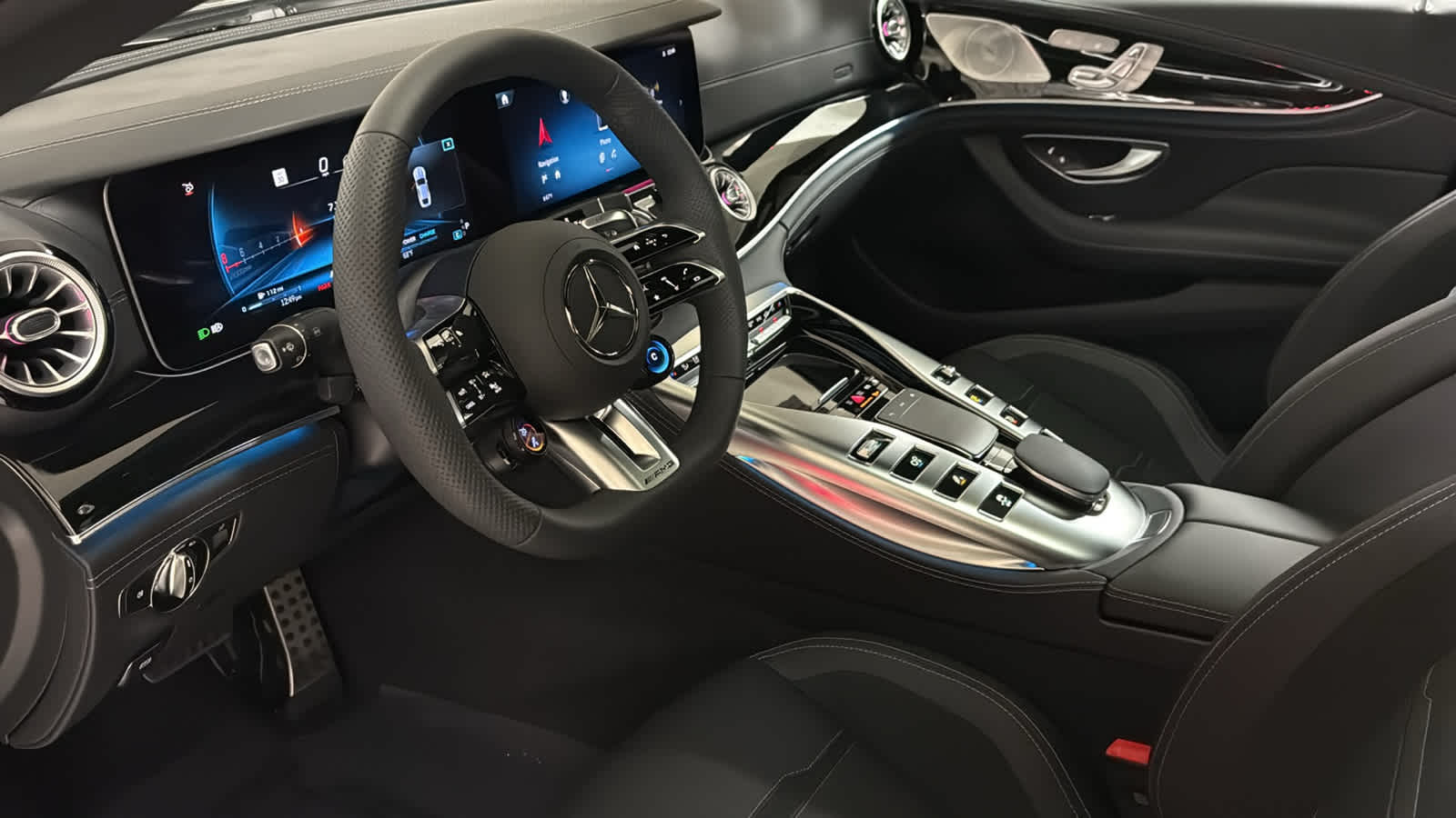 Thumbnail: 2026 Mercedes-Benz AMG GT - 30