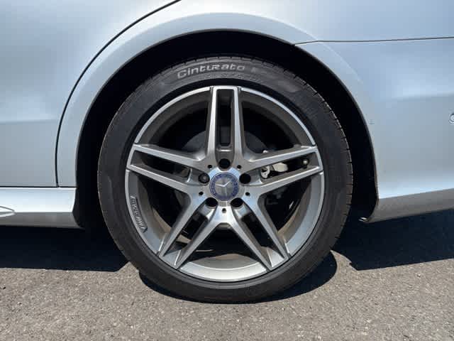 Thumbnail: 2016 Mercedes-Benz E-Class - 42