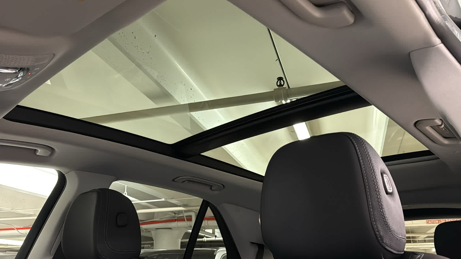 Thumbnail: 2026 Mercedes-Benz GLE - 26