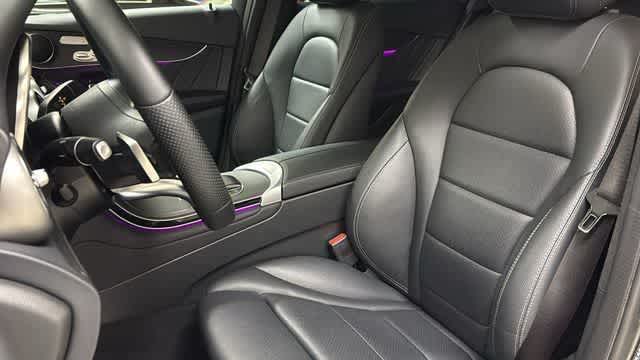 Thumbnail: 2022 Mercedes-Benz GLC - 27