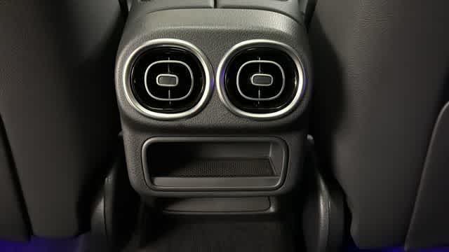 Thumbnail: 2026 Mercedes-Benz GLC - 27
