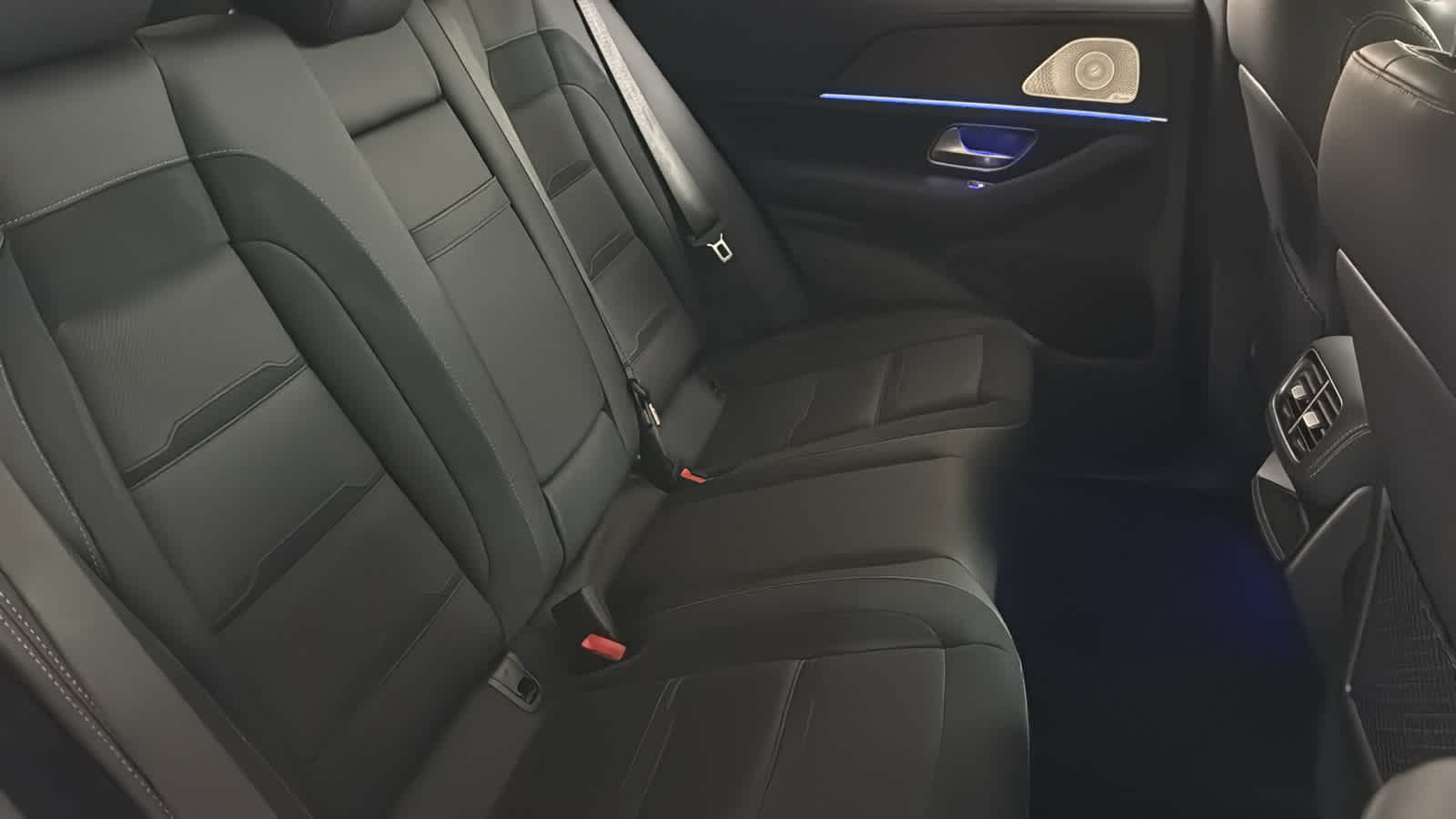 Thumbnail: 2026 Mercedes-Benz GLE - 33