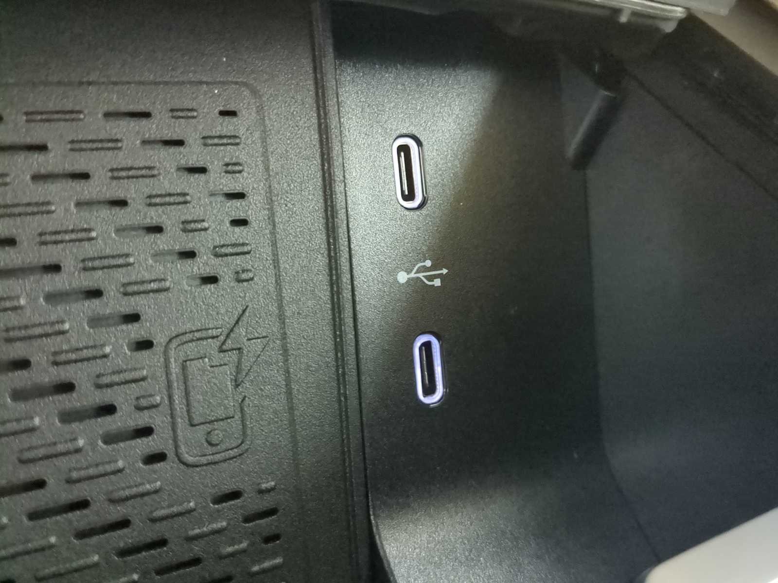 Thumbnail: 2026 Mercedes-Benz GLE - 32