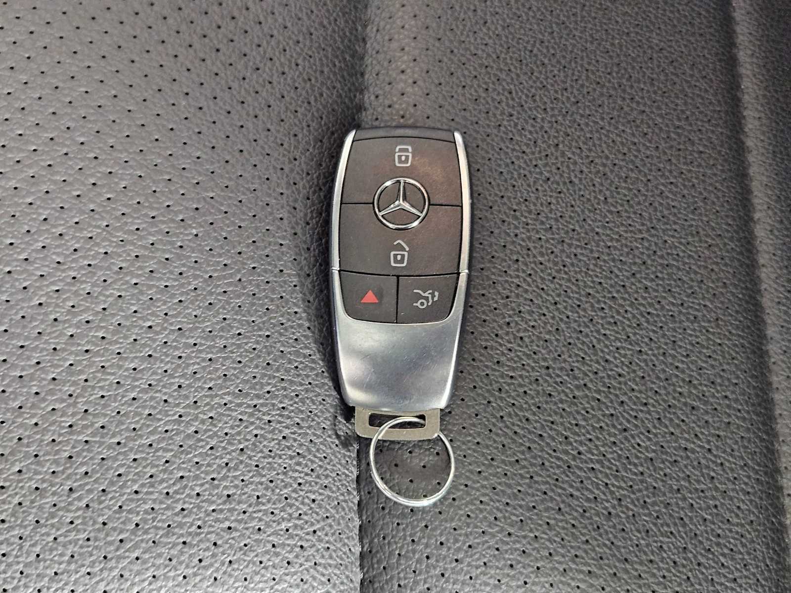 Thumbnail: 2024 Mercedes-Benz GLE - 43