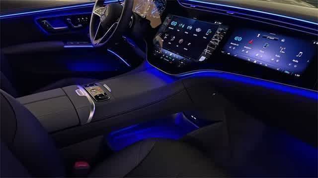 Thumbnail: 2024 Mercedes-Benz EQS - 36