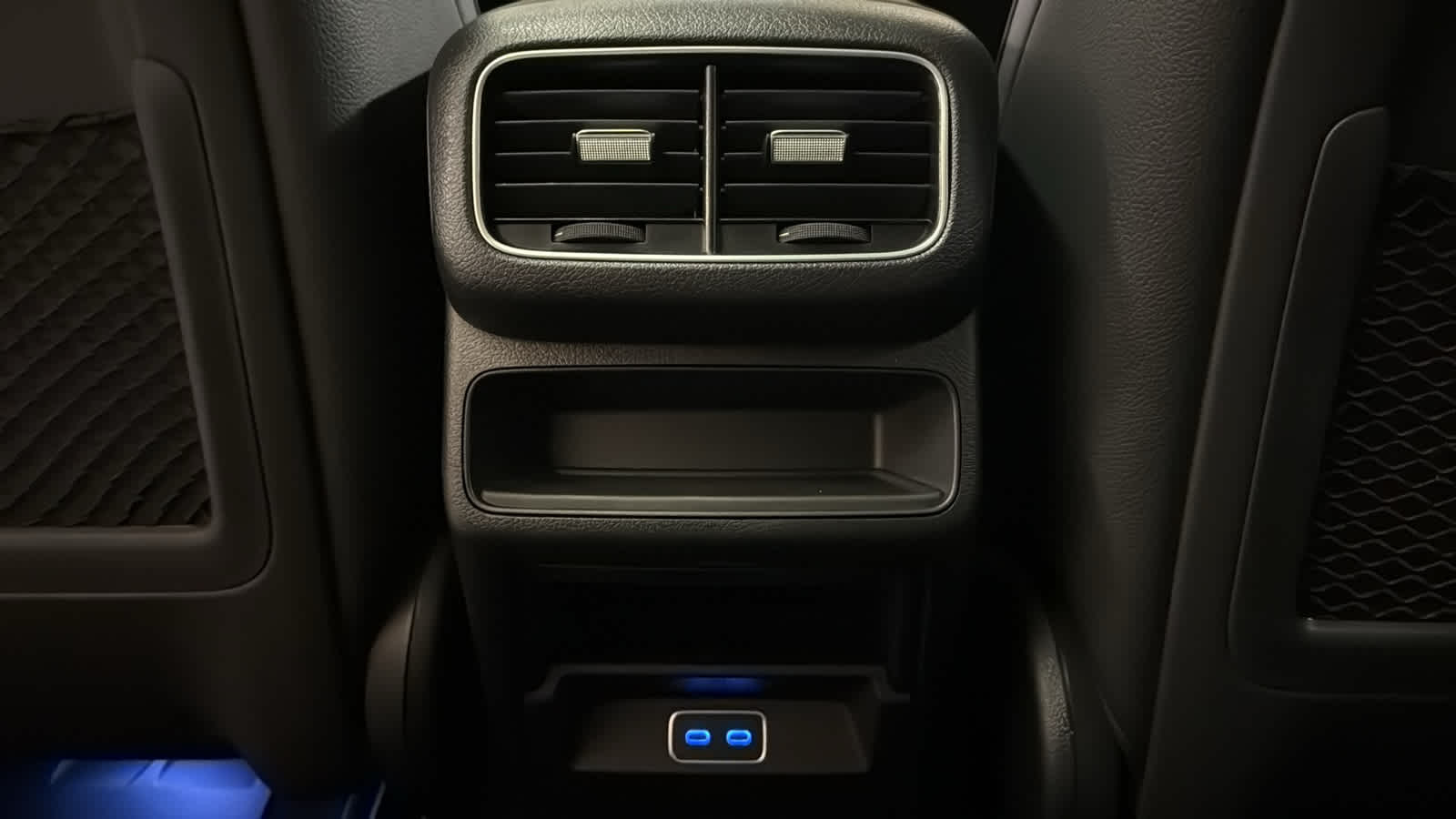 Thumbnail: 2026 Mercedes-Benz GLE - 29