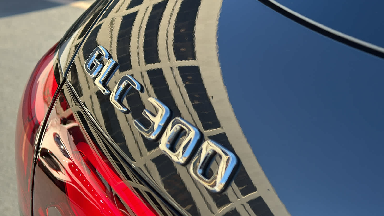 Thumbnail: 2026 Mercedes-Benz GLC - 10