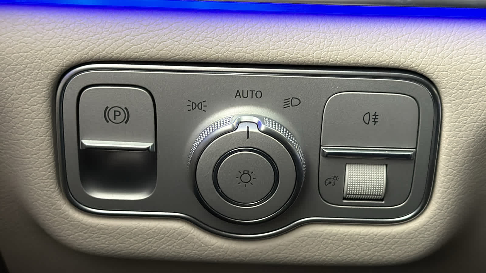 Thumbnail: 2026 Mercedes-Benz GLE - 19