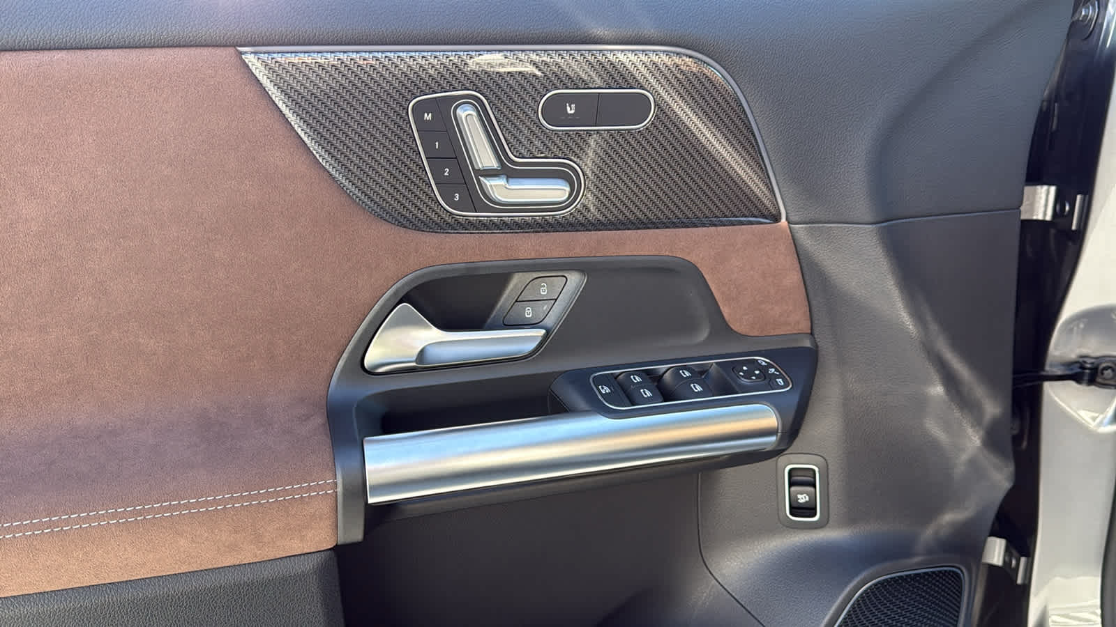 Thumbnail: 2026 Mercedes-Benz GLA - 16