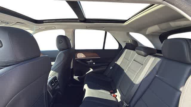 Thumbnail: 2025 Mercedes-Benz GLE - 5