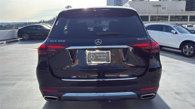 Thumbnail: 2025 Mercedes-Benz GLE - 21