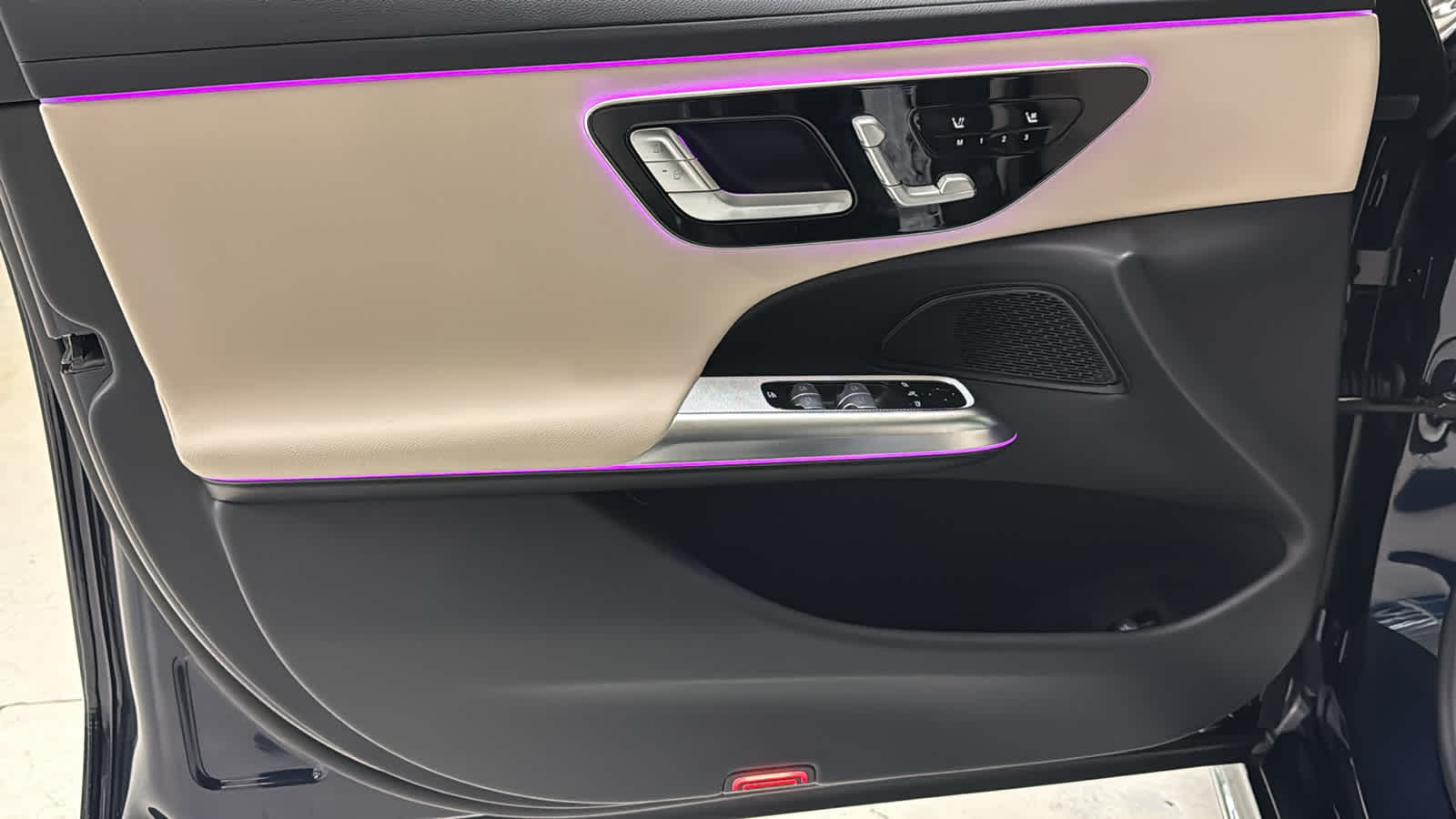 Thumbnail: 2026 Mercedes-Benz E-Class - 14