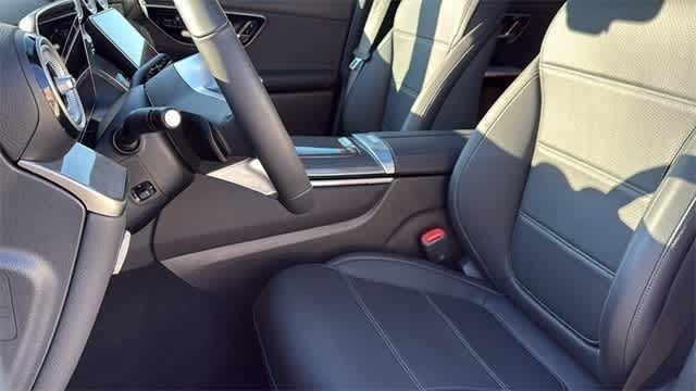 Thumbnail: 2025 Mercedes-Benz GLC - 26