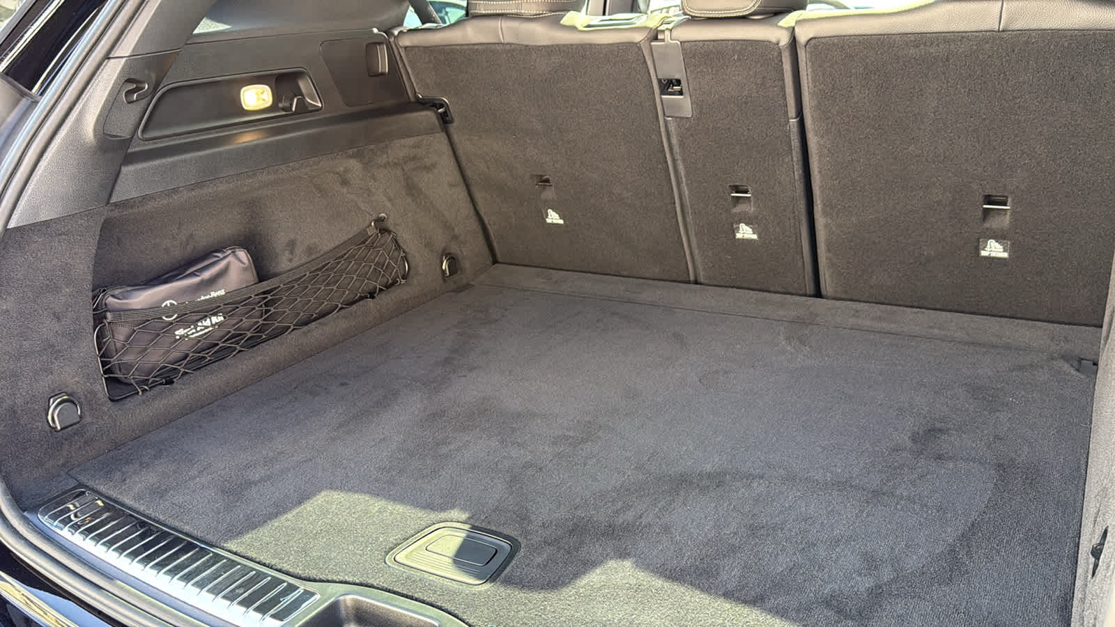 Thumbnail: 2026 Mercedes-Benz GLE - 34