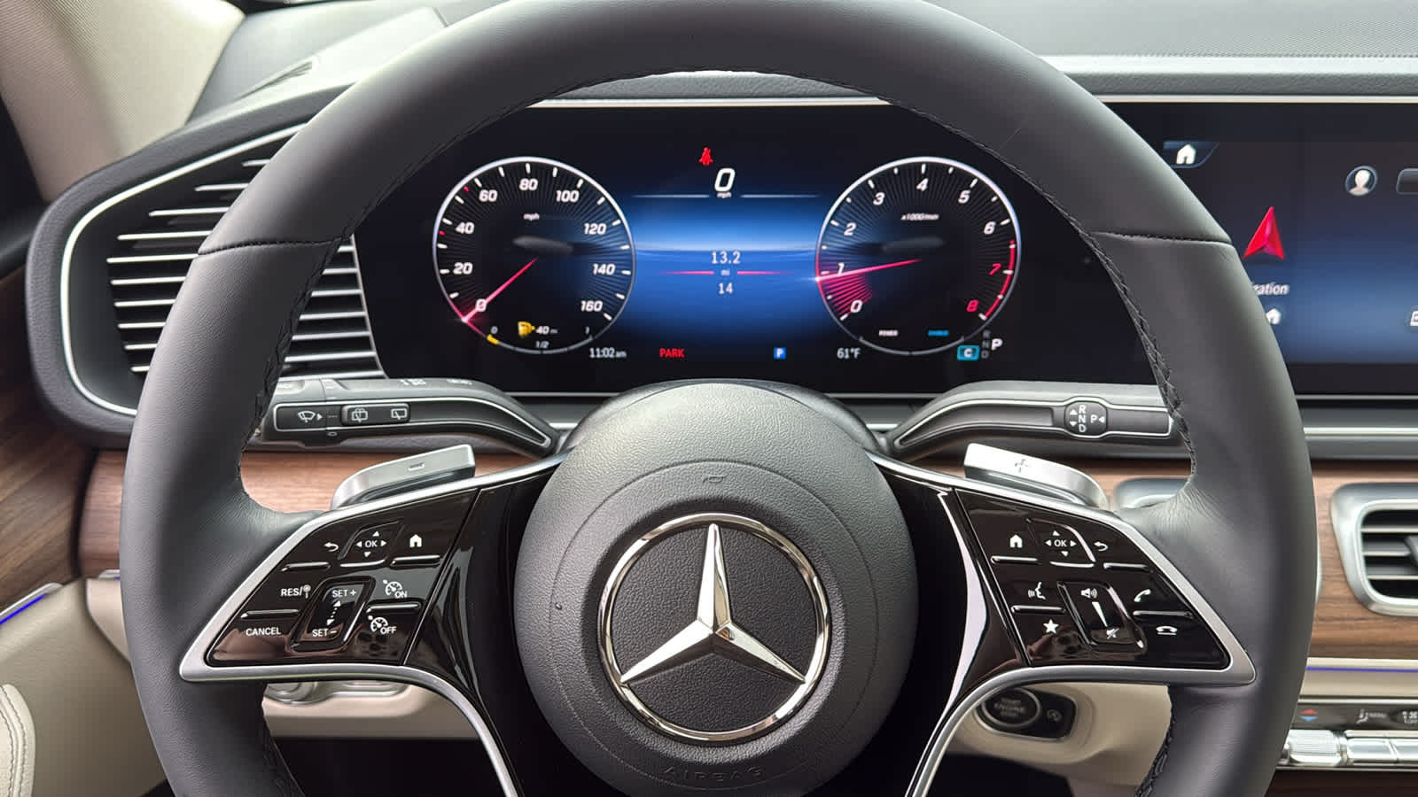 Thumbnail: 2026 Mercedes-Benz GLE - 17