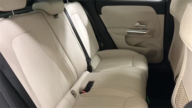 Thumbnail: 2022 Mercedes-Benz GLA - 37