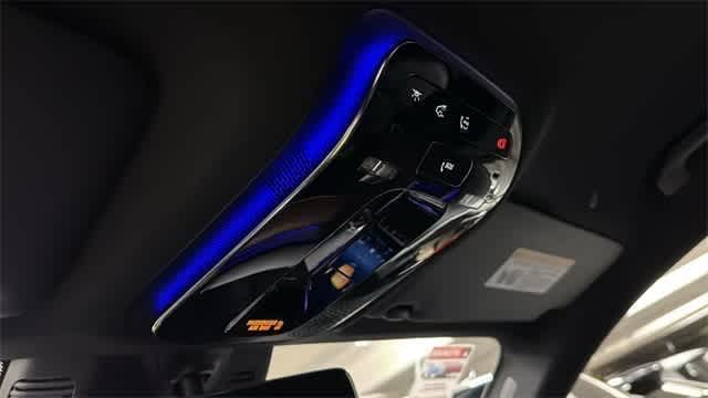 Thumbnail: 2025 Mercedes-Benz GLC - 22