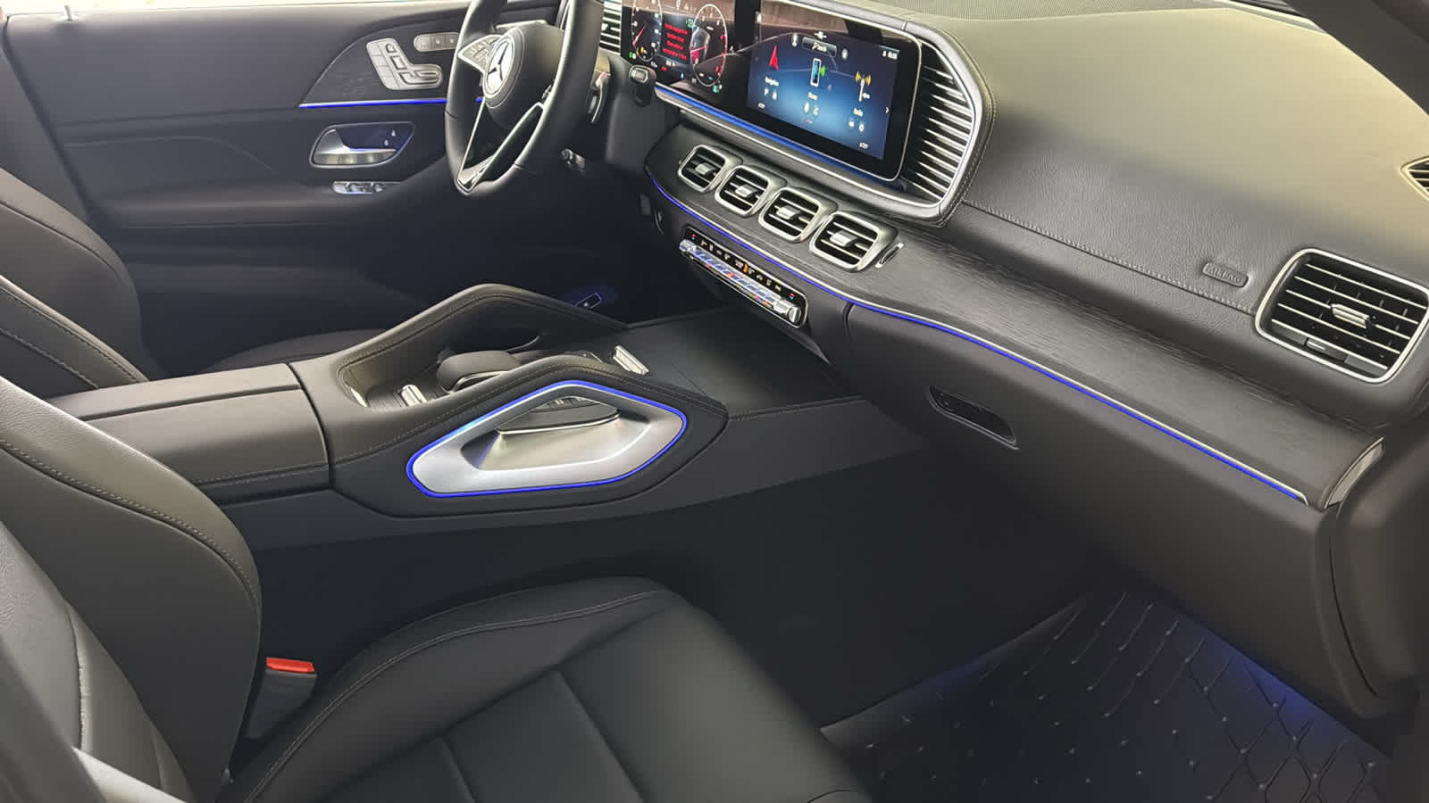 Thumbnail: 2026 Mercedes-Benz GLE - 37