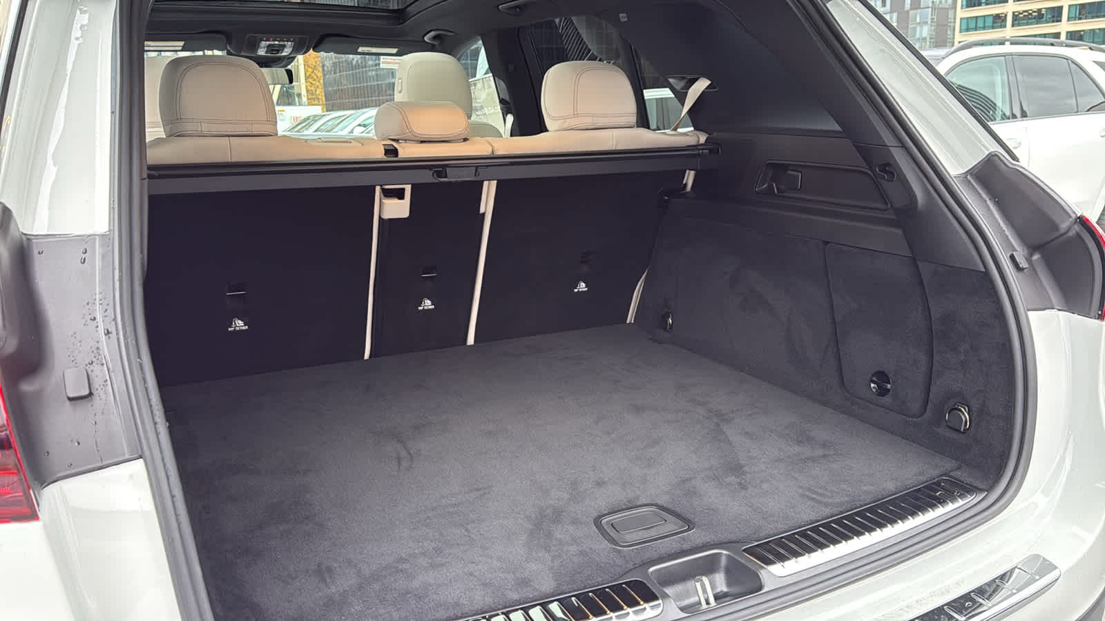 Thumbnail: 2026 Mercedes-Benz GLE - 31