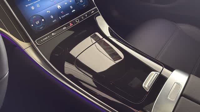 Thumbnail: 2026 Mercedes-Benz GLC - 23