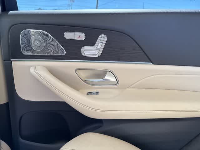 Thumbnail: 2020 Mercedes-Benz GLS - 26