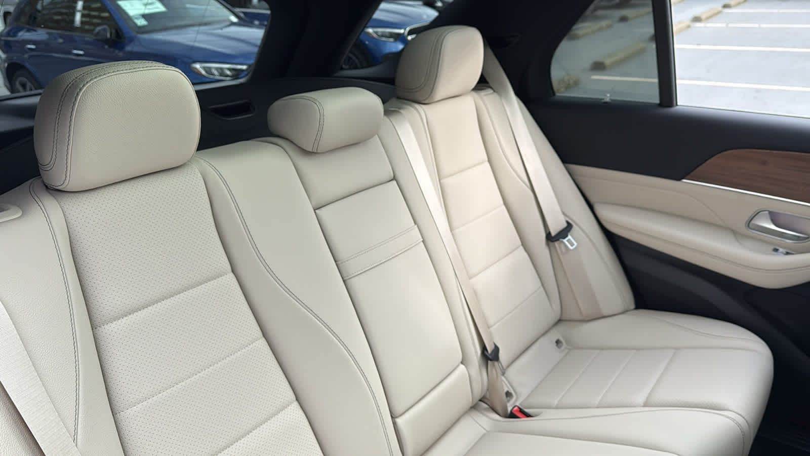 Thumbnail: 2026 Mercedes-Benz GLE - 33