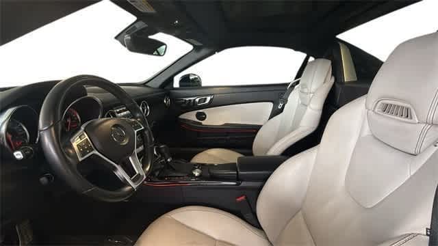Thumbnail: 2015 Mercedes-Benz SLK - 4