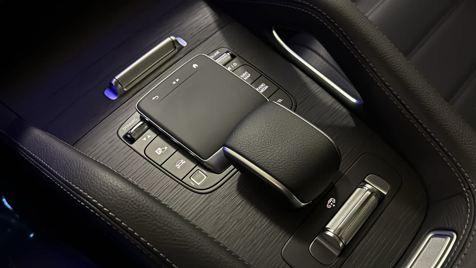 Thumbnail: 2026 Mercedes-Benz GLS - 23