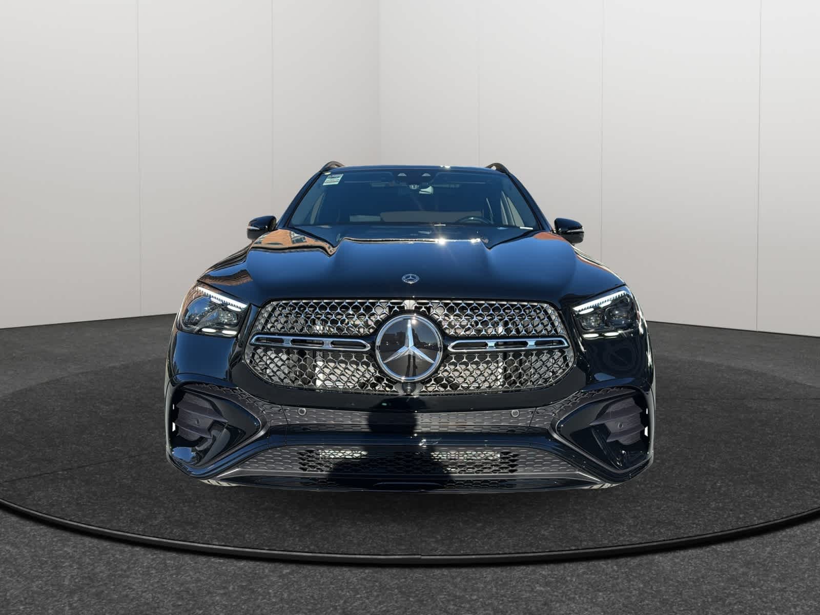 Thumbnail: 2026 Mercedes-Benz GLE - 2